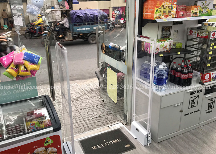 Lap-cong-tu-chong-trom-cho-cua-hang-tai-Su-Van-Hanh-Quan-Go-Vap